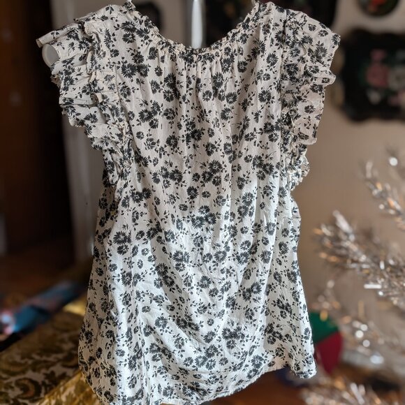 Flowy GAP Boho Top - Picture 5 of 6